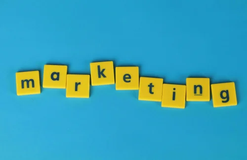 making the word marketing using letters from scrabble